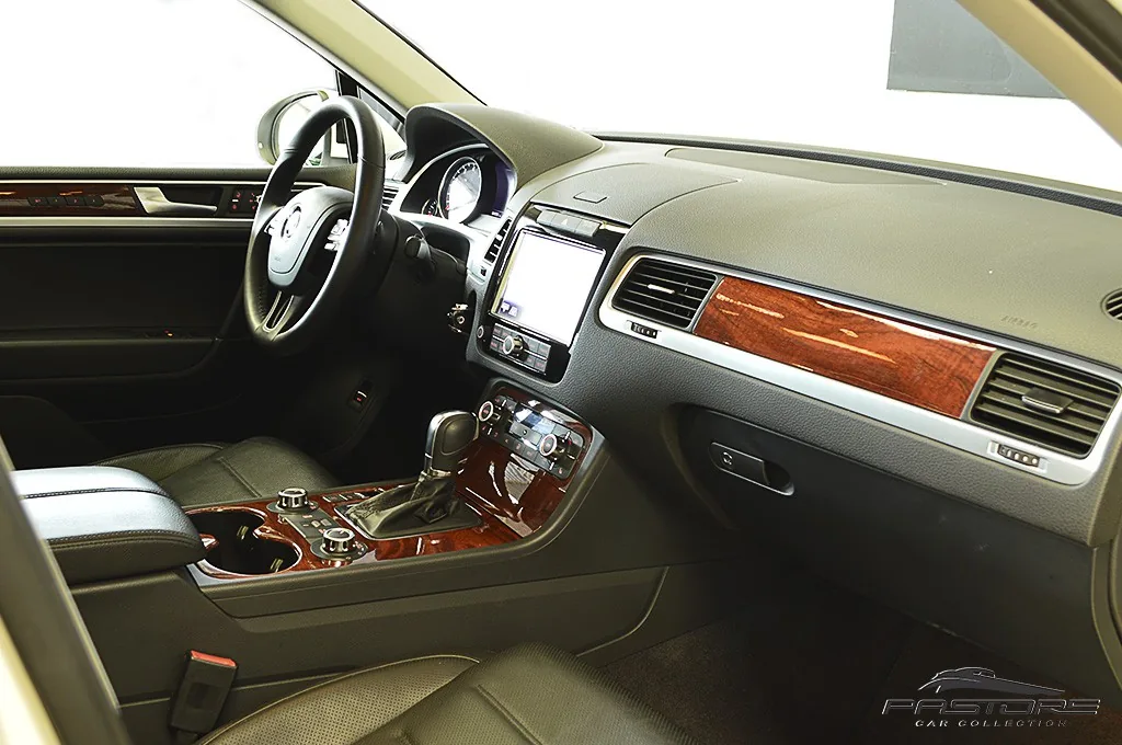 VW Touareg 4.2 V8