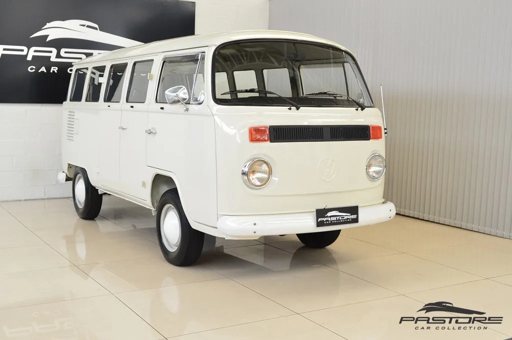 VW Kombi Standard