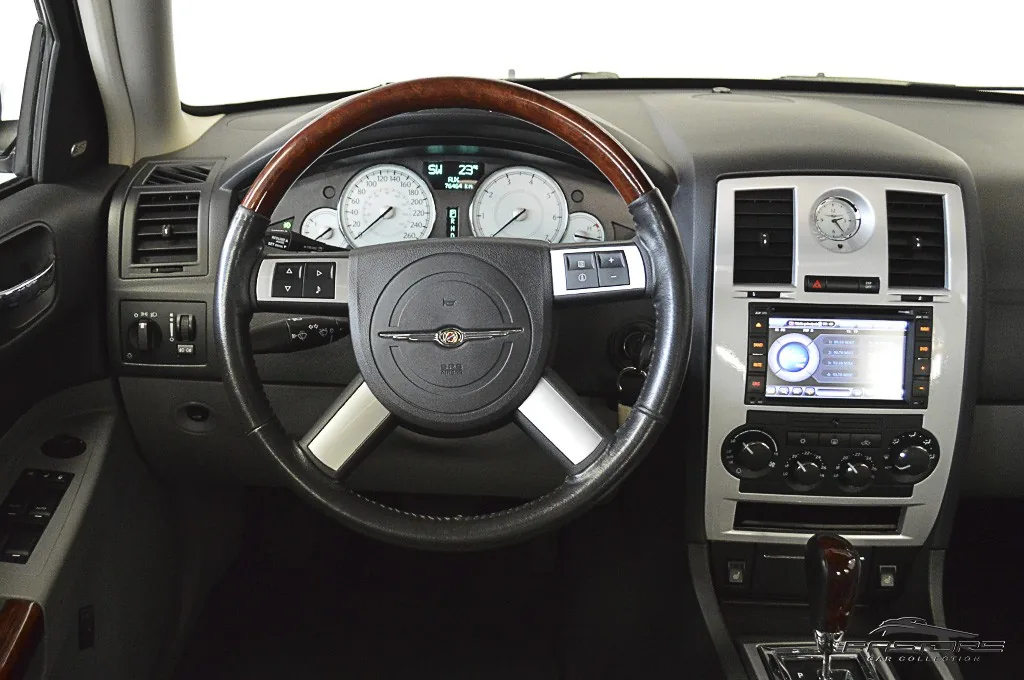 Chrysler 300C 5.7 Hemi