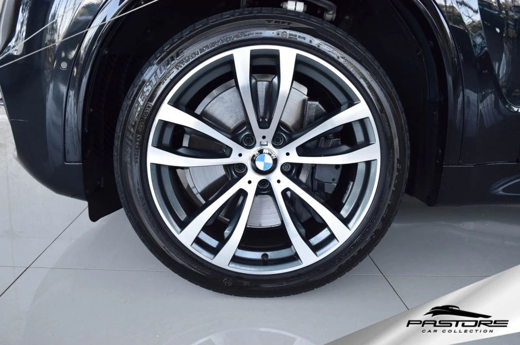 BMW X5 M50D