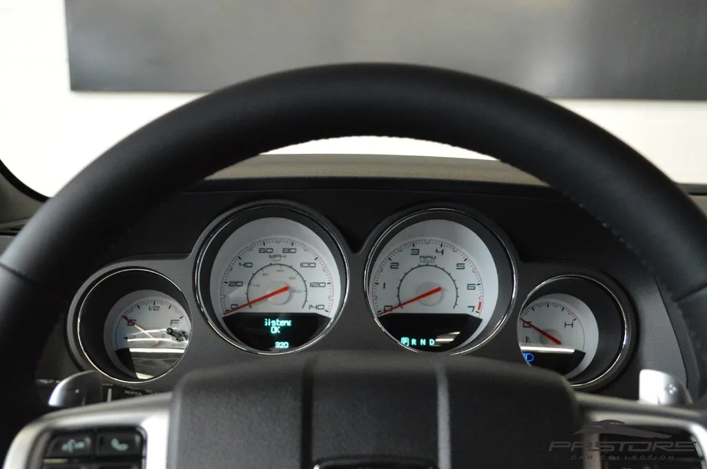 Dodge Challenger SXT Plus