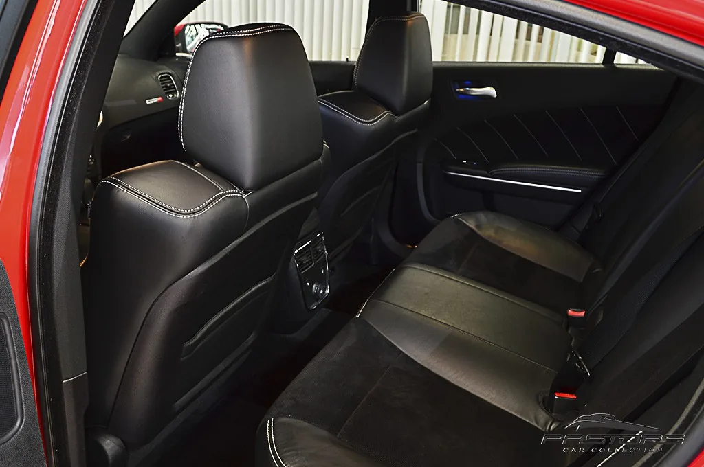 Dodge Charger SRT8