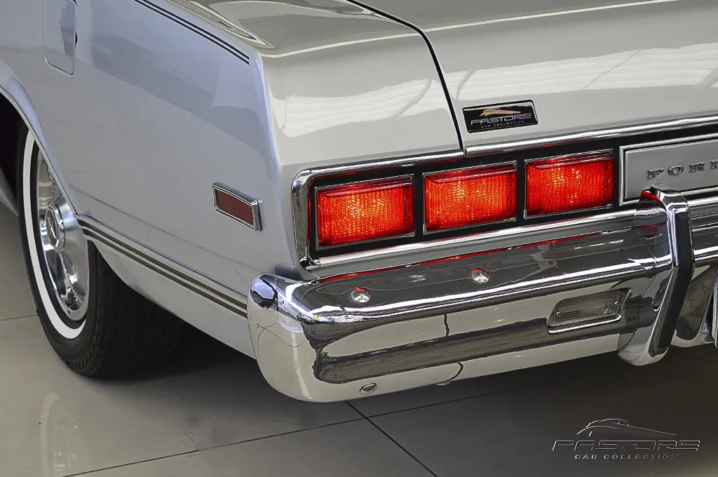 Ford Galaxie Landau