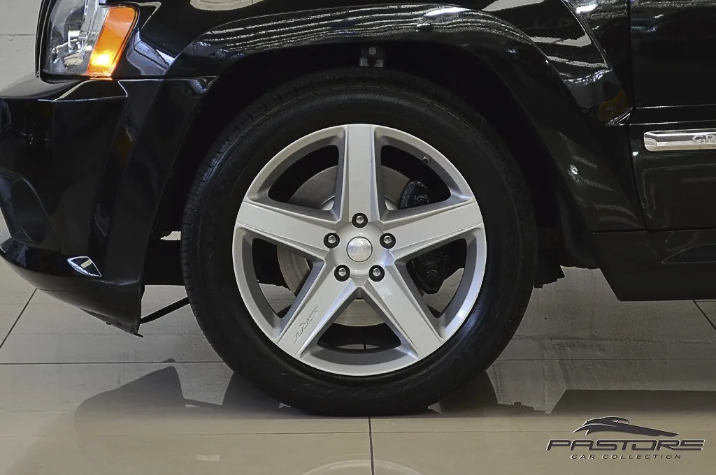 Jeep Grand Cherokee SRT8