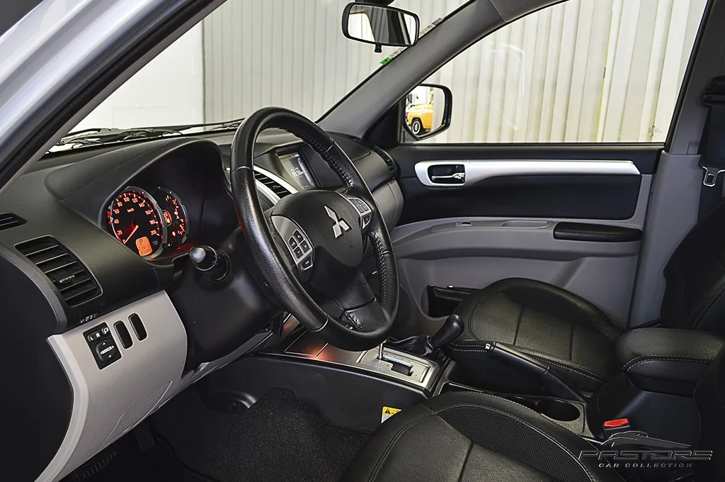 Mitsubishi Pajero Dakar 3.2 HPE
