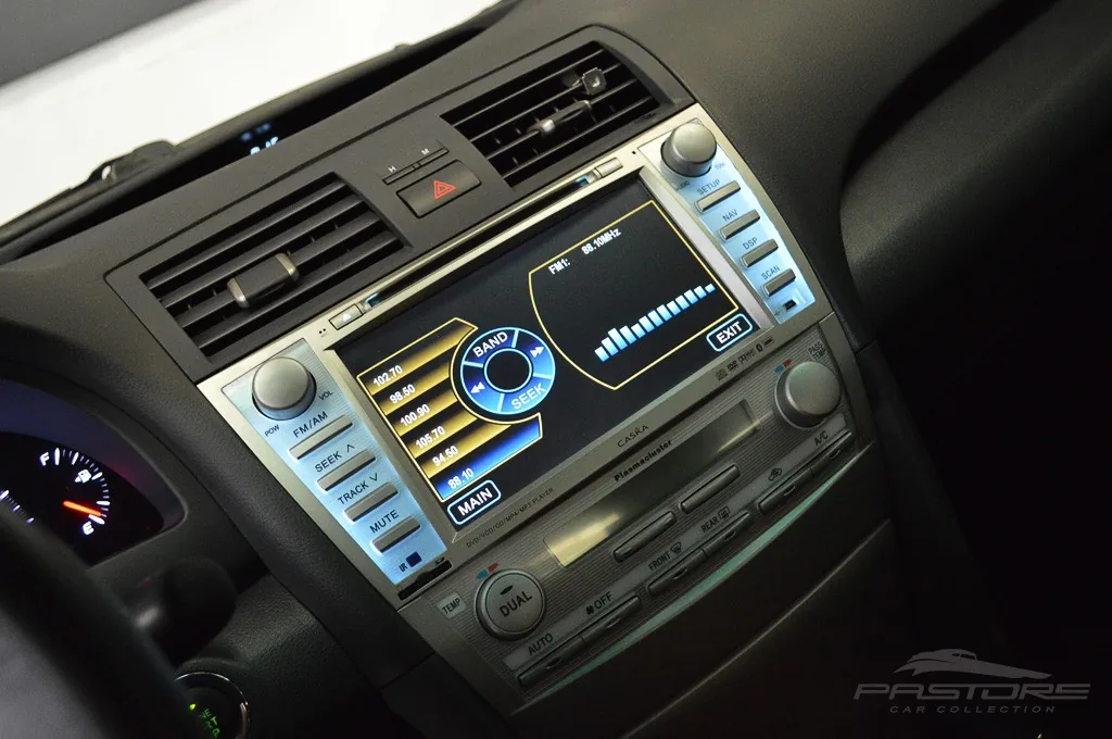 Toyota Camry XLE V6
