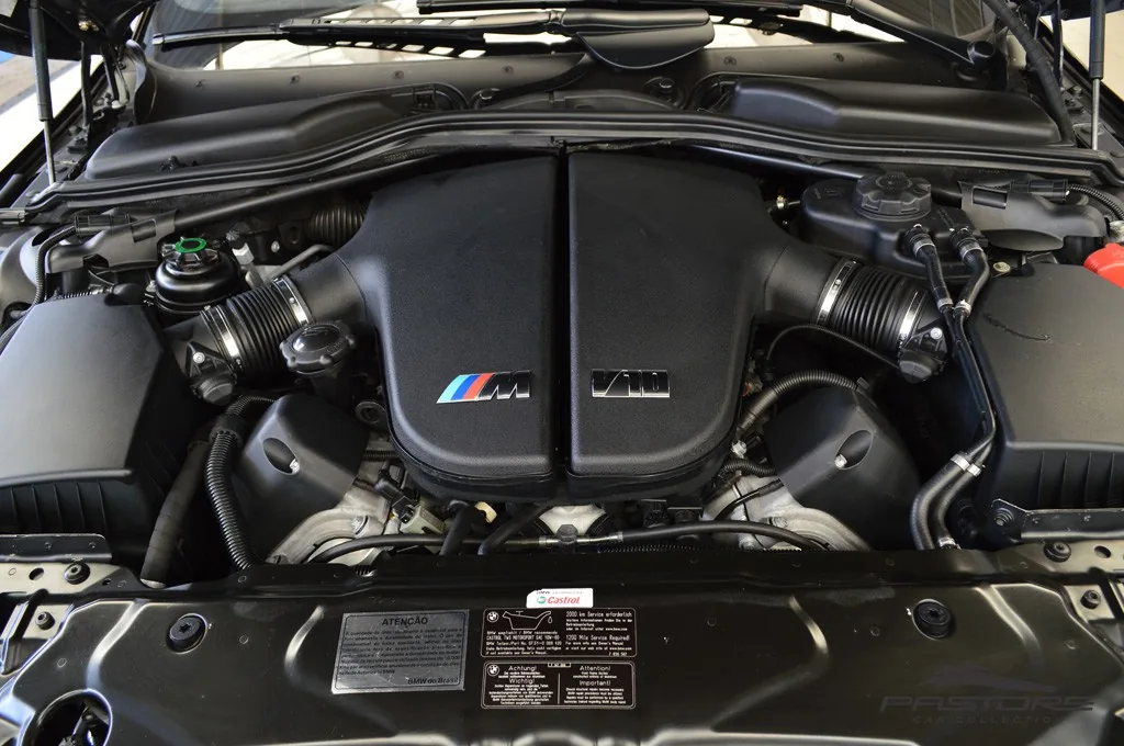 BMW M5 5.0 V10