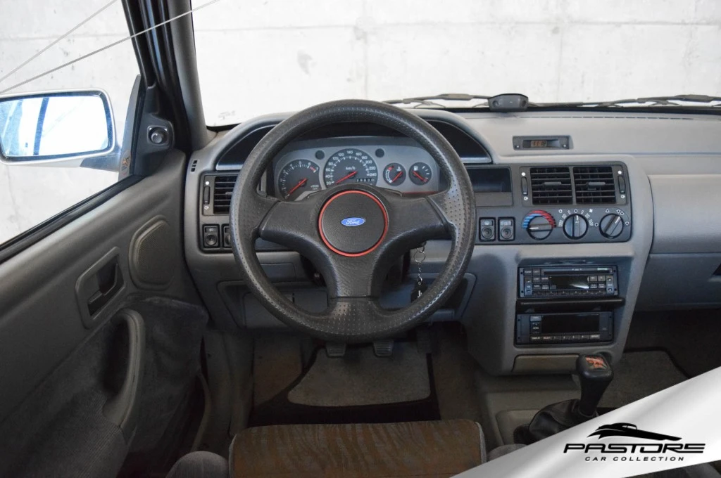 Ford Escort XR3 2.0i
