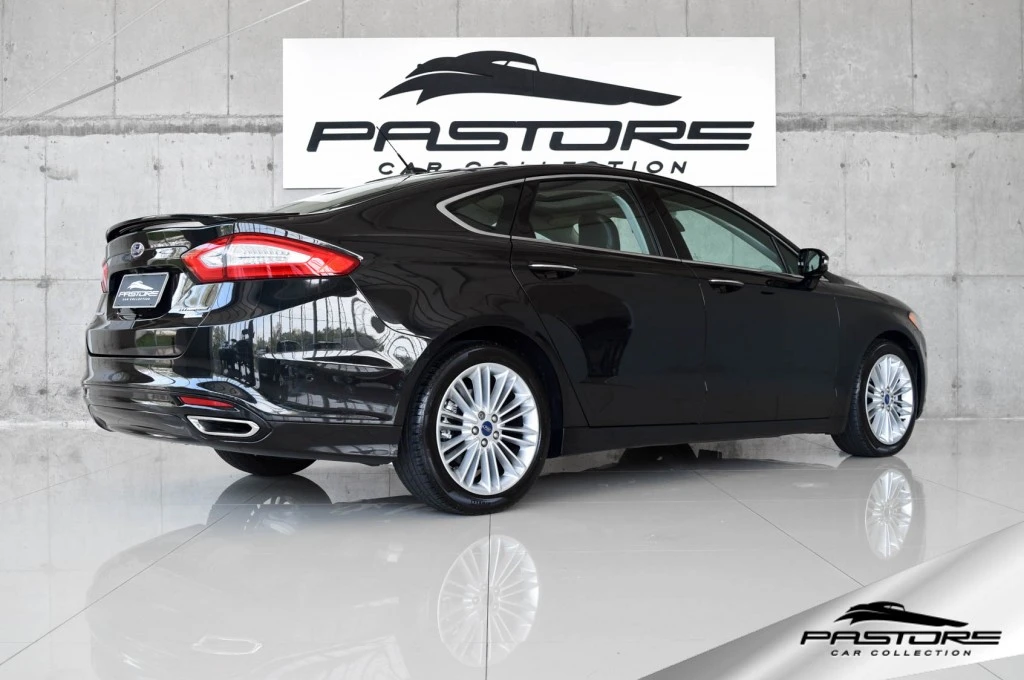 Ford Fusion Titanium AWD