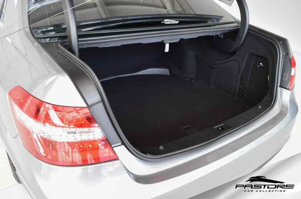 Mercedes-Benz E250 CGI Avantgarde