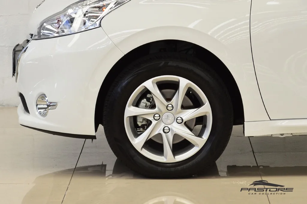 Peugeot 208 Allure 1.5