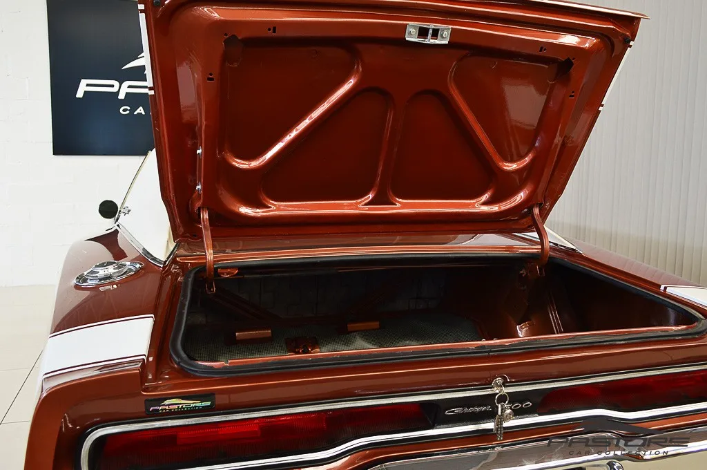 Dodge Charger 500