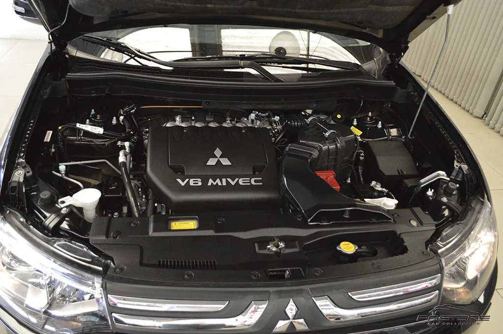 Mitsubishi All New Outlander GT