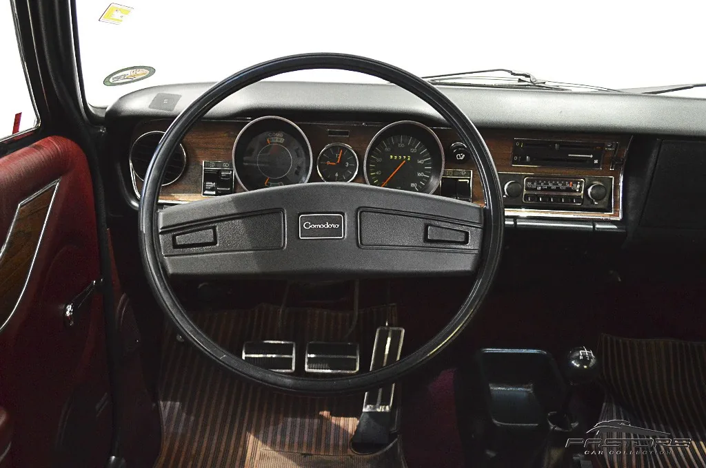 GM Opala Comodoro Château