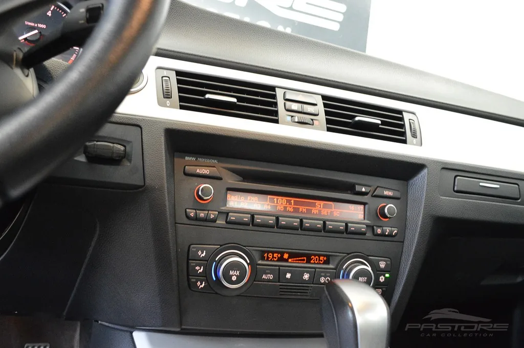 BMW 320i TOP