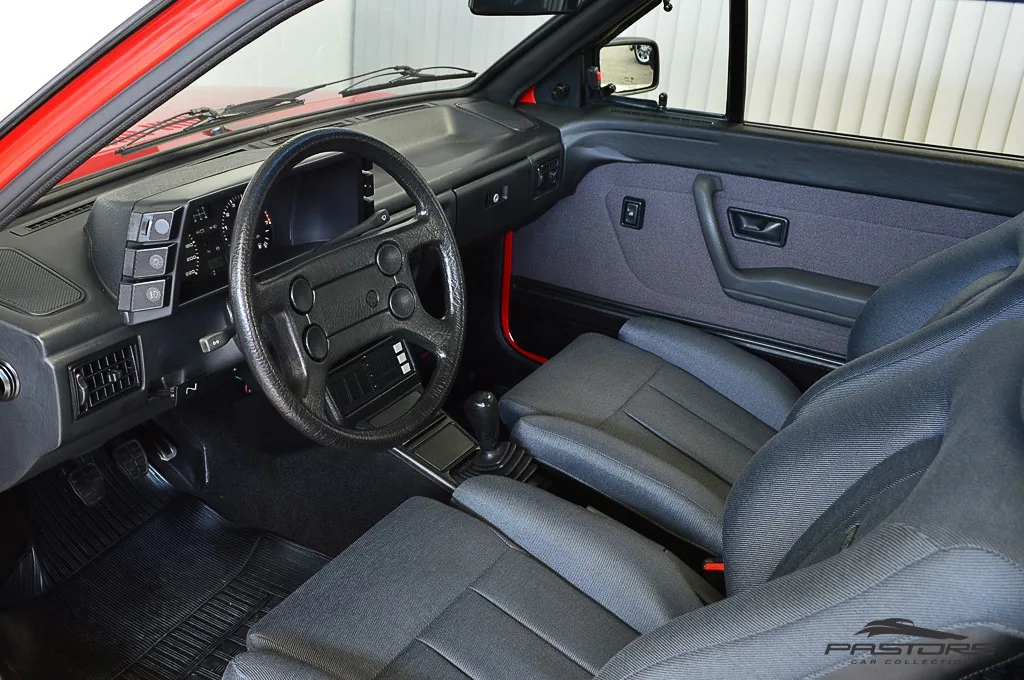 VW Voyage GLS