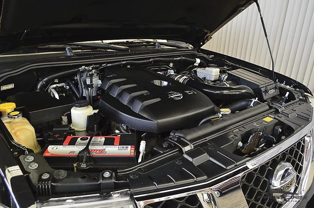 Nissan Pathfinder SE 2.5 TDI