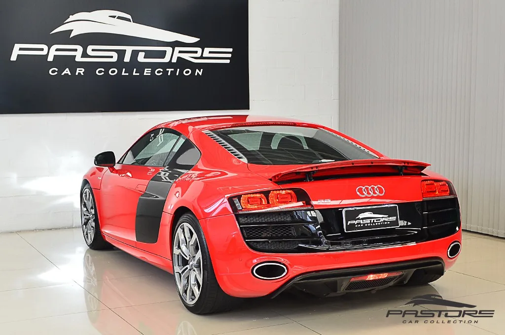 Audi R8 5.2 V10