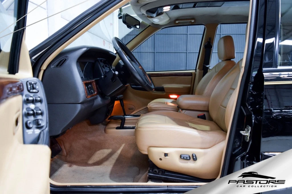 Jeep Grand Cherokee Limited V8 4×4