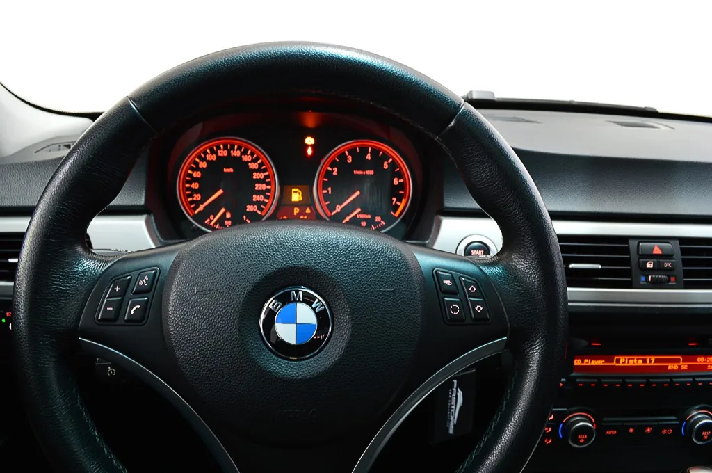 BMW 325i