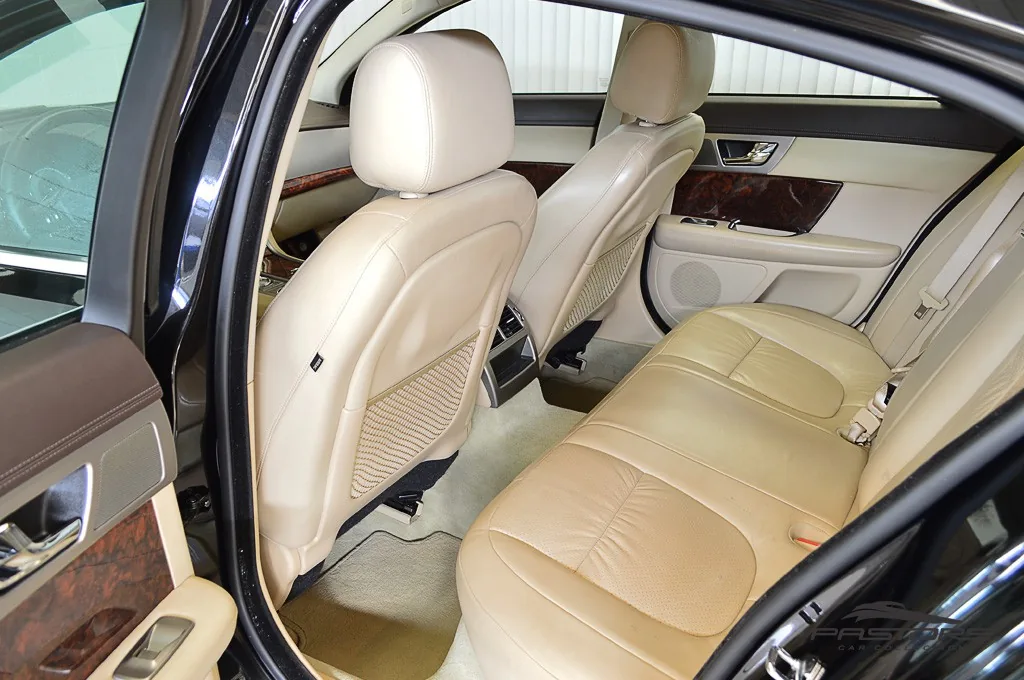 Jaguar XF Premium Luxury
