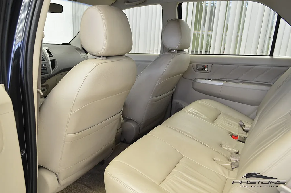 Toyota Hilux SW4 SRV 3.0 D-4D
