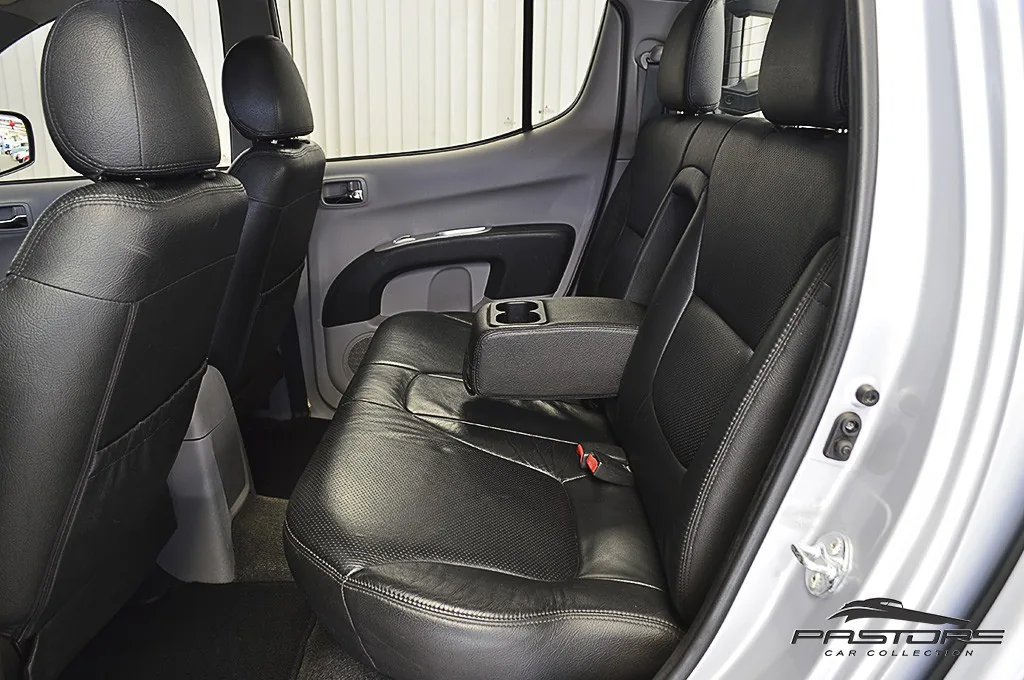Mitsubishi L200 Triton 3.2D AT