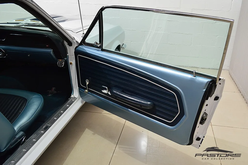 Ford Mustang Hard Top