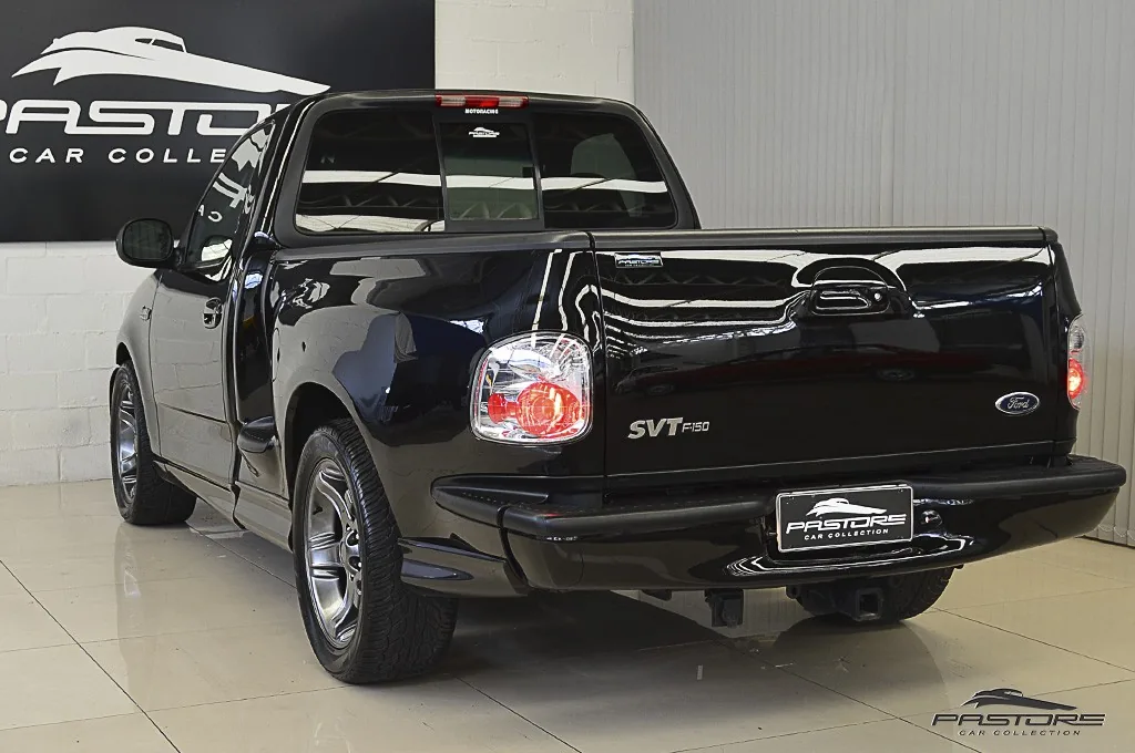 Ford F-150 SVT Lightning