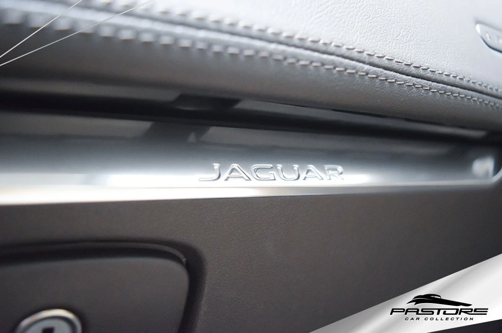 Jaguar F-Pace Prestige 2.0