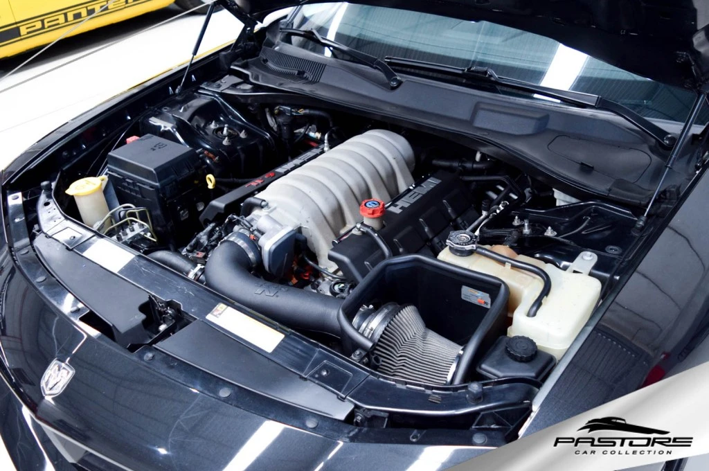Dodge Charger SRT8 Hemi