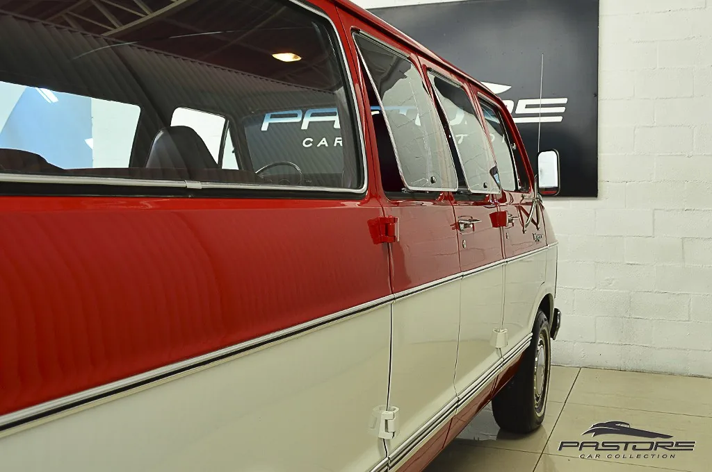 Plymouth Voyager