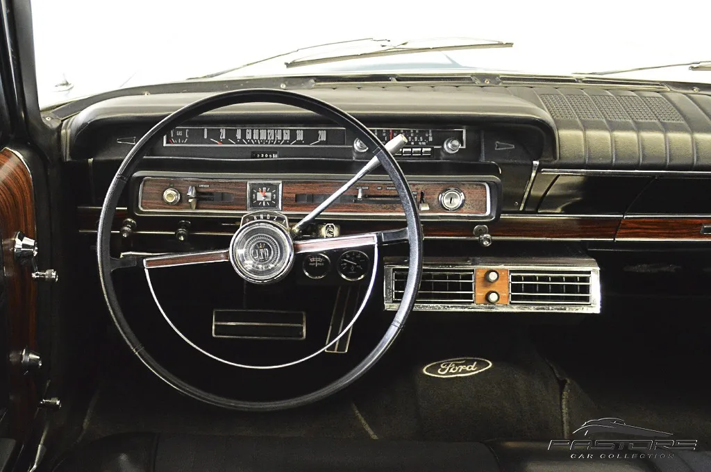 Ford Galaxie LTD