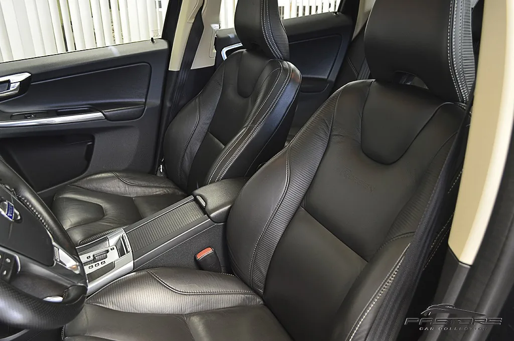 Volvo XC60 T6 R-Design