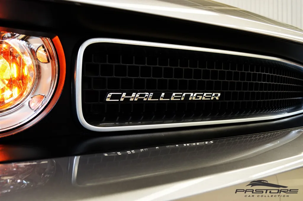 Dodge Challenger SXT Plus