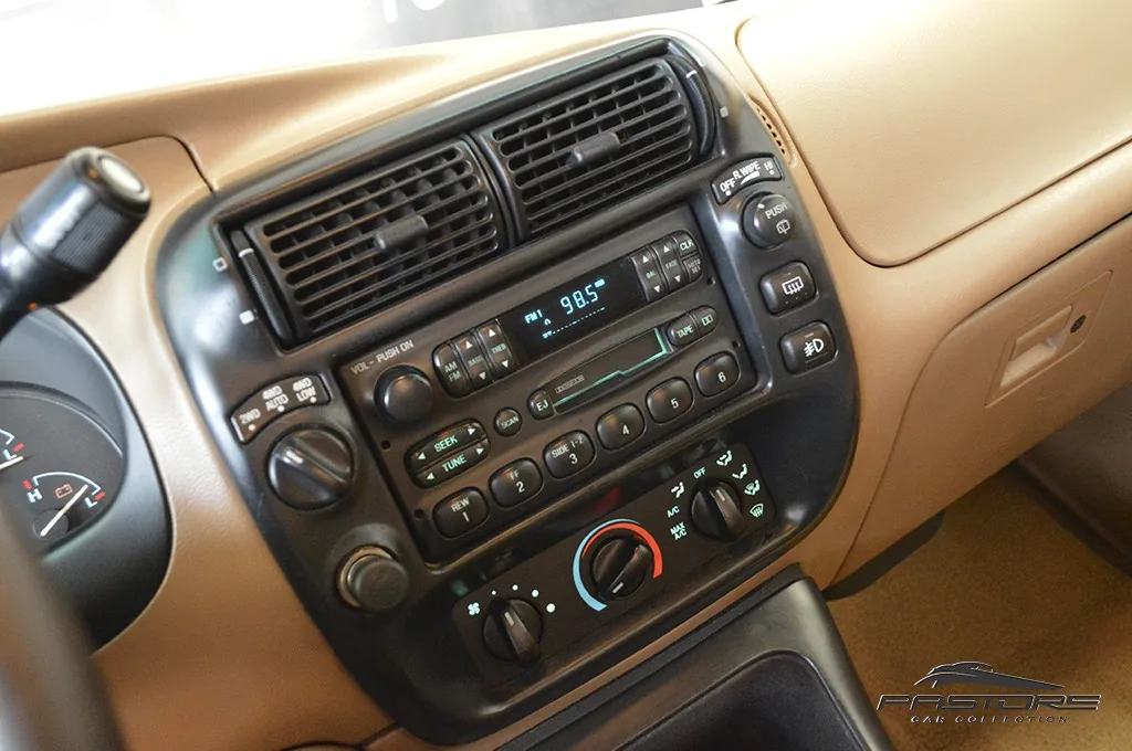 Ford Explorer Expedition XL 4WD