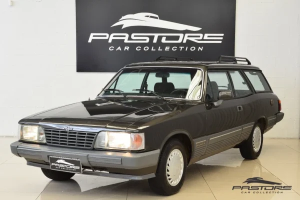 GM Caravan Diplomata SE