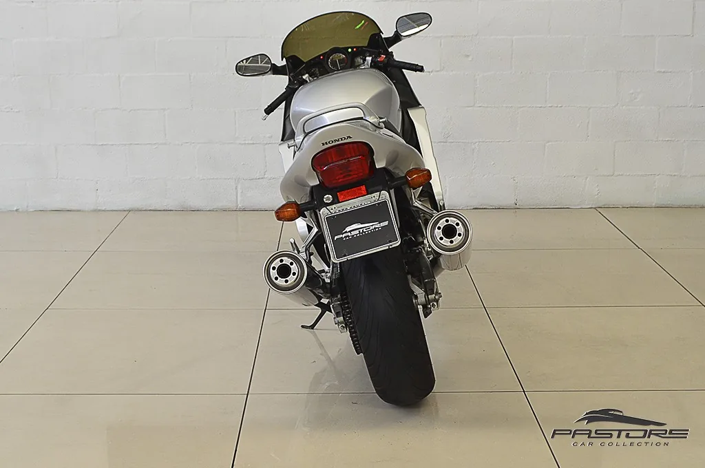 Honda CBR 1100XX Super Blackbird