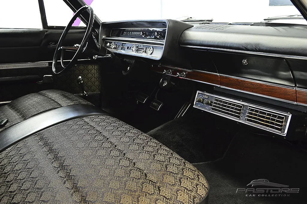 Ford Galaxie Landau