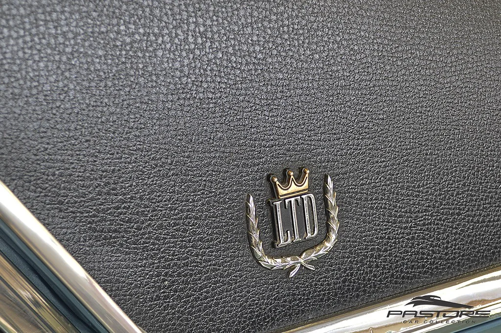 Ford Galaxie LTD