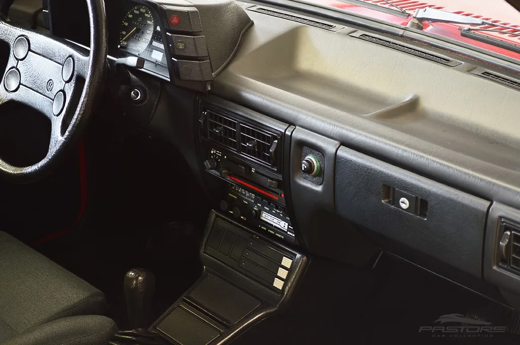 VW Voyage GLS