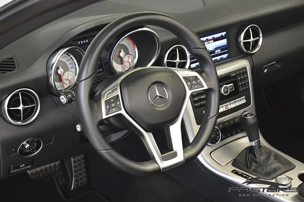 Mercedes-Benz SLK 250 CGI Turbo