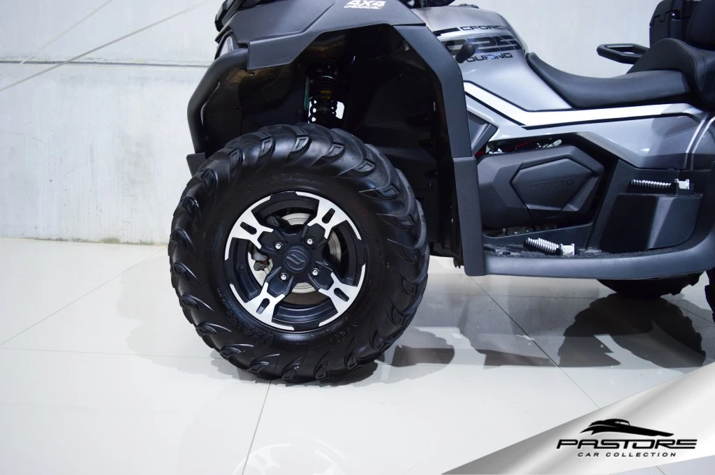 CFMOTO Quadriciclo CForce 625 Touring