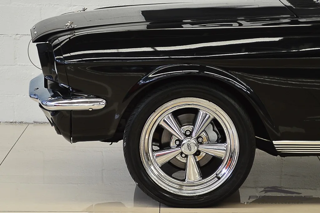 Ford Mustang Hard Top