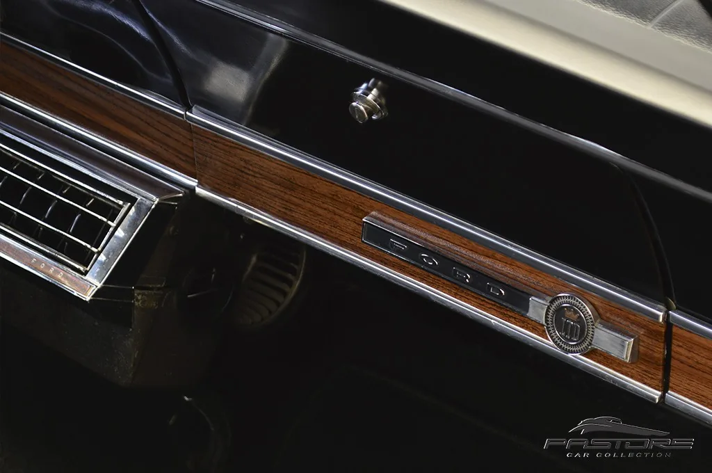 Ford Galaxie LTD
