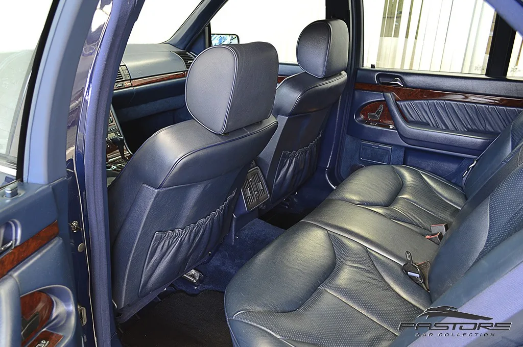 Mercedes-Benz S500 Sedan