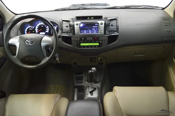 Toyota Hilux SW4 SRV 3.0 D-4D