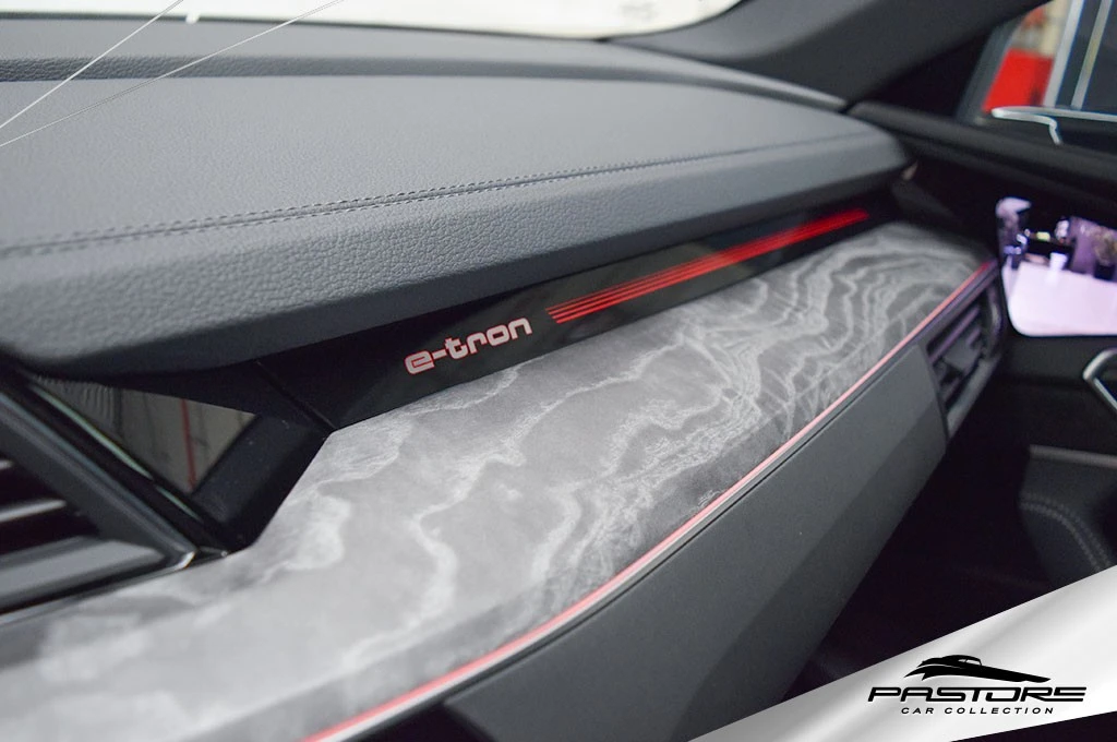 Audi E-tron Performance Black