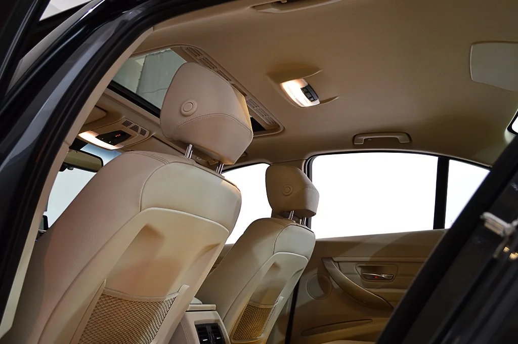 BMW 328i Modern