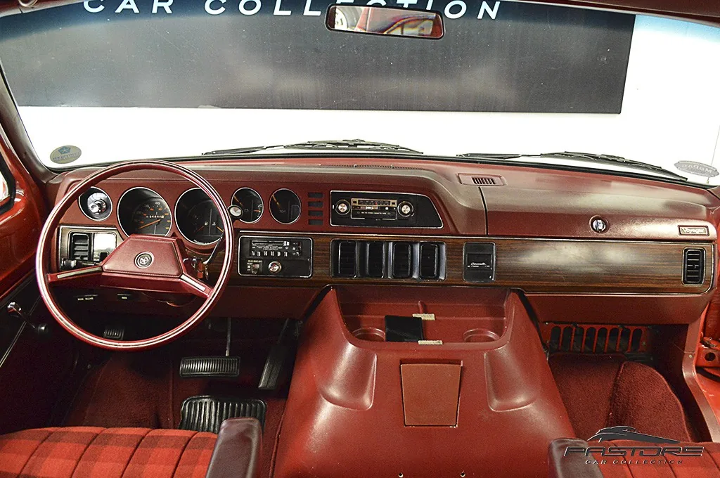 Plymouth Voyager